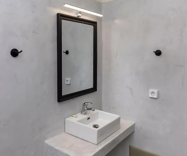 Bells And 3* إرموبولّي